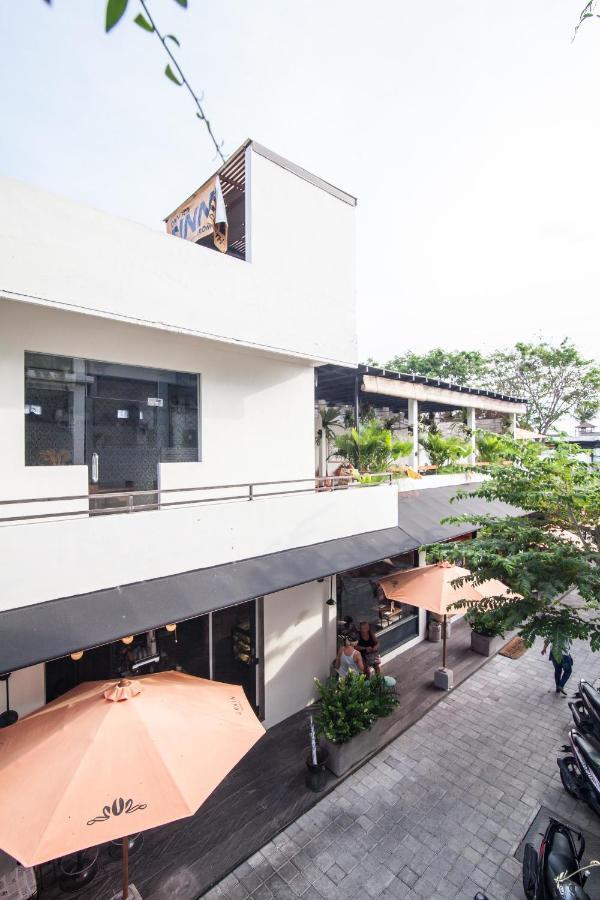 Srikrisna Hotel Seminyak  Exterior photo